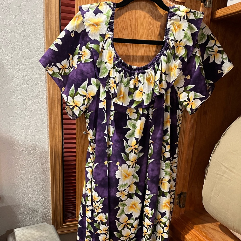 Hawaiian Print Dress